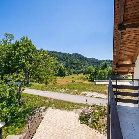 Mountain Escape House With Indoor Pool Vila *