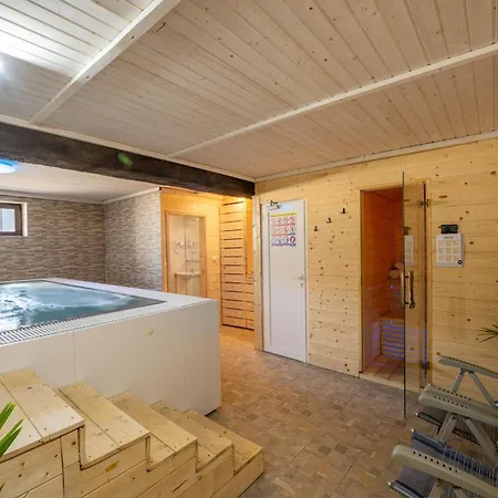 Mountain Escape House With Indoor Pool * Fuzine