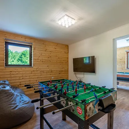 Vila Mountain Escape House With Indoor Pool