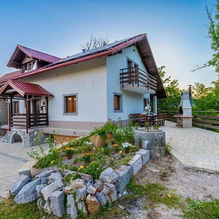 Mountain Escape House With Indoor Pool Villa *