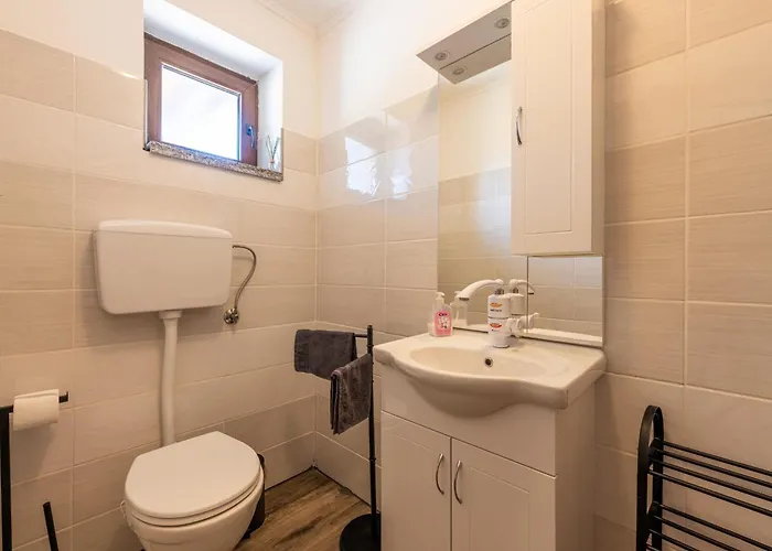 Villa Mountain Escape House With Indoor Pool Fužine