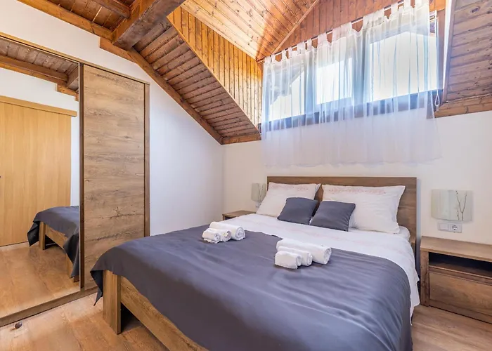 Mountain Escape House With Indoor Pool Villa *