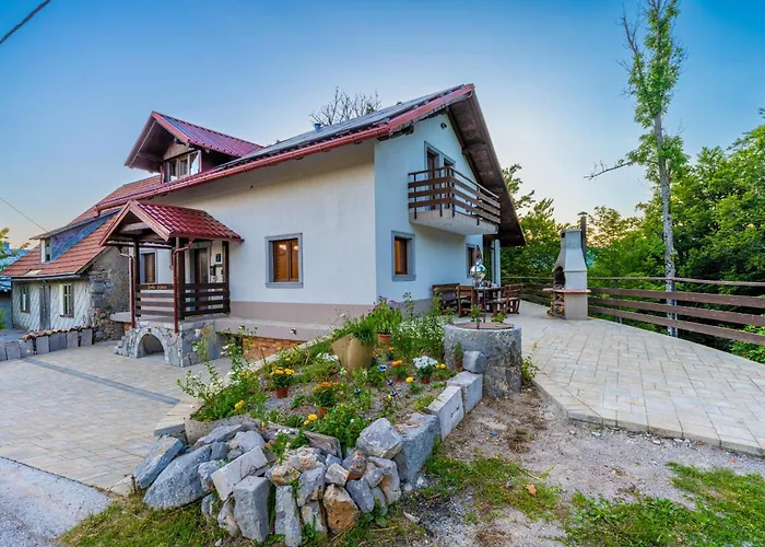 Mountain Escape House With Indoor Pool 别墅 *
